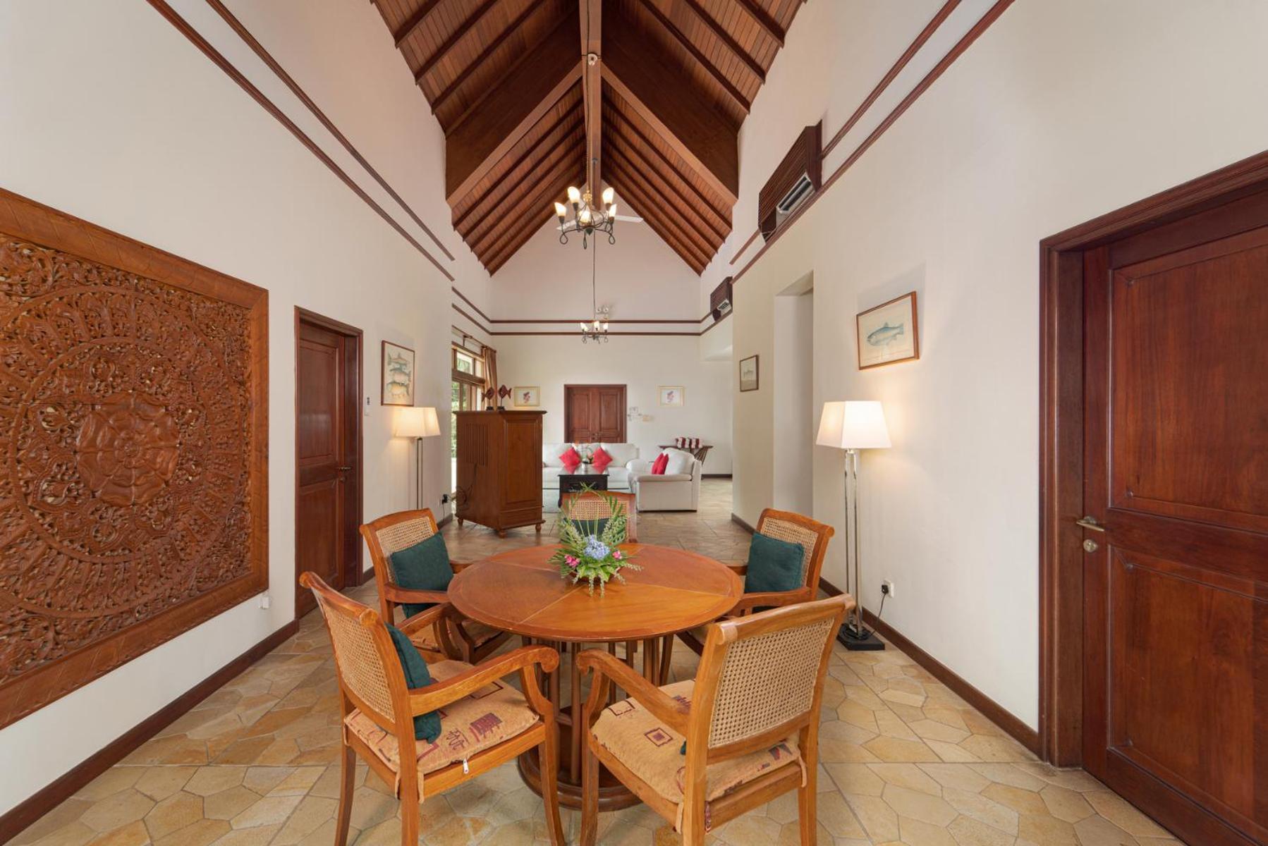 Indra Maya Pool Villas Lagoi Buitenkant foto